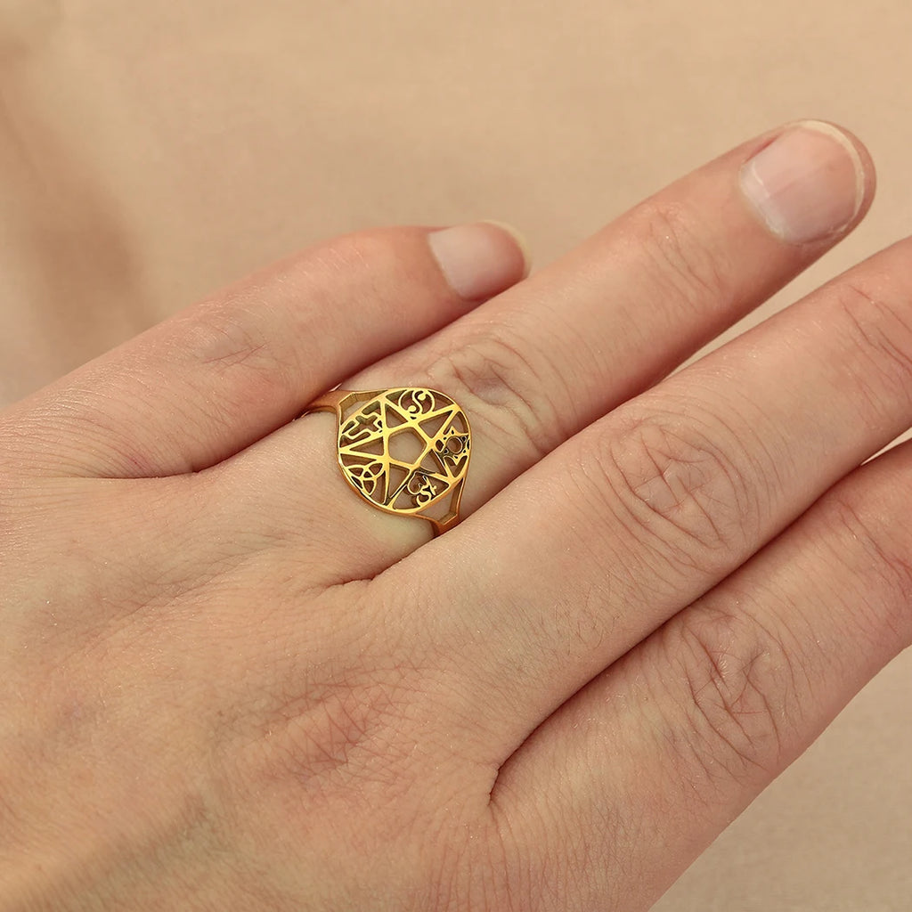 Witchcraft Pentagram Ring